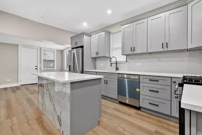 7947 S Dorchester Avenue, Chicago, IL 60619 - Photo 5