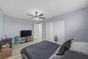 541 Heritage Dr, Oswego, IL 60543 - Photo 3