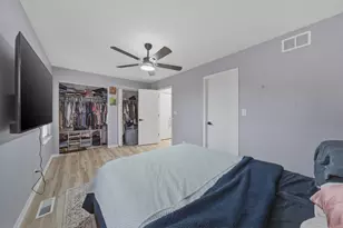 541 Heritage Dr, Oswego, IL 60543 - Photo 7