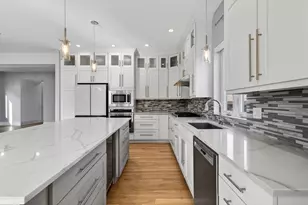 6339 N Leona Ave, Chicago, IL 60646 - Photo 9