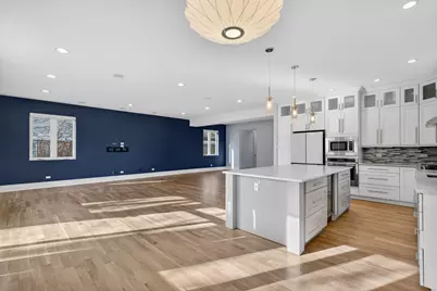 6339 N Leona Avenue, Chicago, IL 60646 - Photo 7