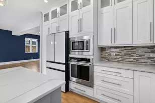 6339 N Leona Ave, Chicago, IL 60646 - Photo 11