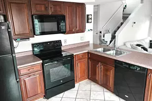 748 Chandler Rd, Gurnee, IL 60031 - Photo 13