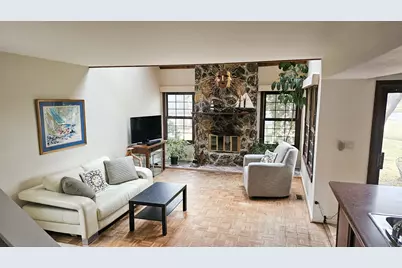 748 Chandler Road, Gurnee, IL 60031 - Photo 5