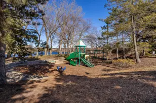 140 Carriage Way Dr, Burr Ridge, IL 60527 - Photo 25