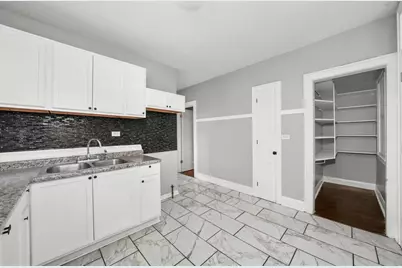 5711 S Maplewood Avenue, Chicago, IL 60629 - Photo 7