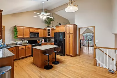 160 Lincoln Street, Roselle, IL 60172 - Photo 9