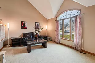 160 Lincoln St, Roselle, IL 60172 - Photo 21