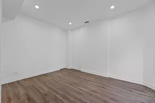 1421 E 69th Pl, Chicago, IL 60637 - Photo 3