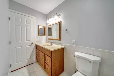 1906 Fairfield Road, Lindenhurst, IL 60046 - Photo 11