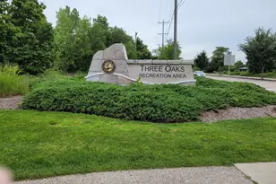 350 Crystal Ridge Dr, Crystal Lake, IL 60014 - Photo 15