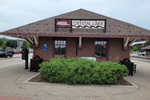 350 Crystal Ridge Dr, Crystal Lake, IL 60014 - Photo 17