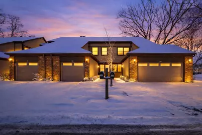 302 Linden Lane, Wheeling, IL 60090 - Photo 1