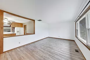 2917 Virginia Ave, McHenry, IL 60050 - Photo 3