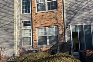 160 Crescent Ln, Schaumburg, IL 60193 - Photo 19