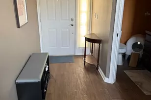 160 Crescent Ln, Schaumburg, IL 60193 - Photo 3