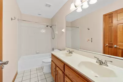 1007 Hollingswood Court, Naperville, IL 60564 - Photo 23