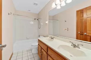 1007 Hollingswood Ct, Naperville, IL 60564 - Photo 23