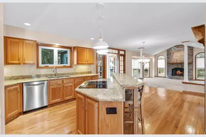 1007 Hollingswood Court, Naperville, IL 60564 - Photo 7