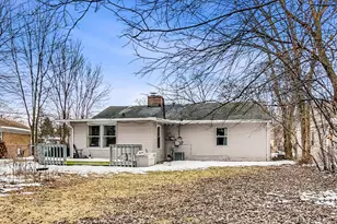 318 Marquette St, Park Forest, IL 60466 - Photo 23