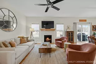 627 Bourbon Ct, Naperville, IL 60565 - Photo 3