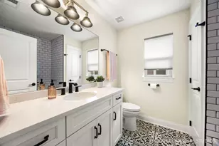 627 Bourbon Ct, Naperville, IL 60565 - Photo 11