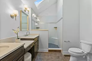 2450 Tanglewood Dr, Lisle, IL 60532 - Photo 17