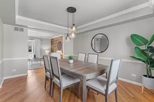 2450 Tanglewood Dr, Lisle, IL 60532 - Photo 7