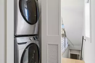 1042 S Oakley Blvd, Chicago, IL 60612 - Photo 11