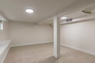 2415 Gilboa Ave, Zion, IL 60099 - Photo 23