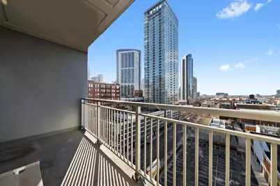 330 W Grand Avenue #1204, Chicago, IL 60654 - Photo 9