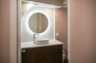 300 N State St, Chicago, IL 60654 - Photo 13