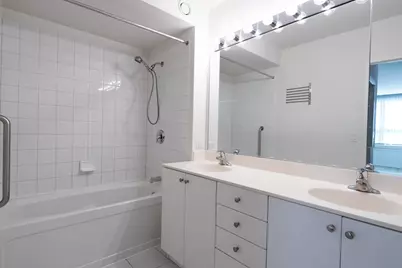 807 Davis Street #905, Evanston, IL 60201 - Photo 13