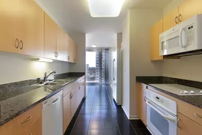 807 Davis Street #905, Evanston, IL 60201 - Photo 7