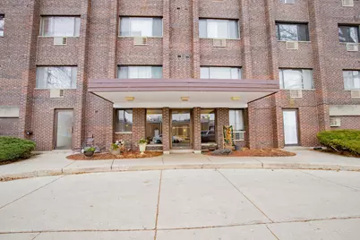 4624 N Commons Drive #104, Chicago, IL 60656 - Photo 1