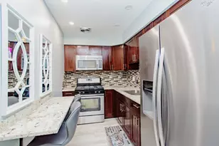 4624 N Commons Dr, Chicago, IL 60656 - Photo 7