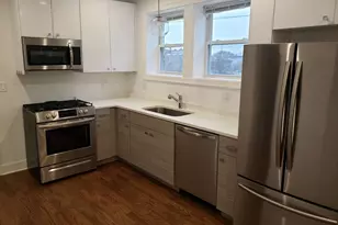 2347 W Taylor St, Chicago, IL 60612 - Photo 3