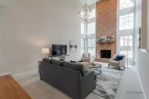 555 Meadowview Dr, Wauconda, IL 60084 - Photo 13