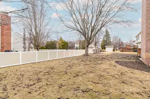 555 Meadowview Dr, Wauconda, IL 60084 - Photo 33