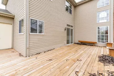 555 Meadowview Drive, Wauconda, IL 60084 - Photo 31