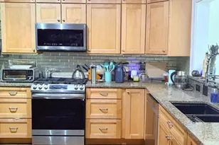 801 Ninman Ave, Evanston, IL 60202 - Photo 5