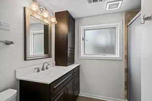 324 Warren Rd, Glenview, IL 60025 - Photo 9