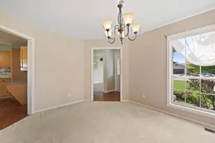 510 Willow Rd, Manteno, IL 60950 - Photo 5