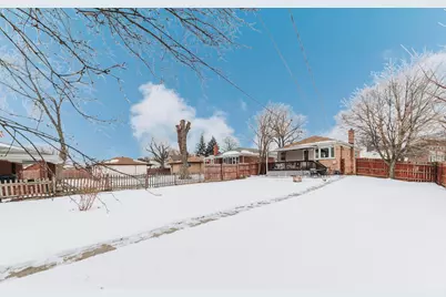 4332 Hirschberg Avenue, Schiller Park, IL 60176 - Photo 15