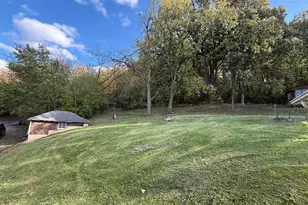 372 N 2629th Rd, Oglesby, IL 61348 - Photo 3