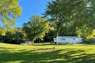 372 N 2629th Rd, Oglesby, IL 61348 - Photo 9