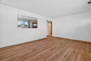 7929 W 74th St, Bridgeview, IL 60455 - Photo 11