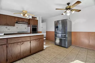 7929 W 74th St, Bridgeview, IL 60455 - Photo 17