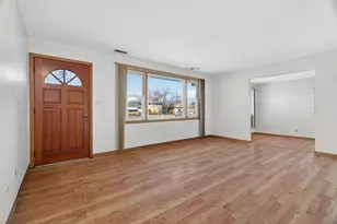 7929 W 74th St, Bridgeview, IL 60455 - Photo 9