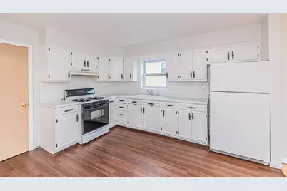 1044 Willson Drive, Des Plaines, IL 60016 - Photo 13